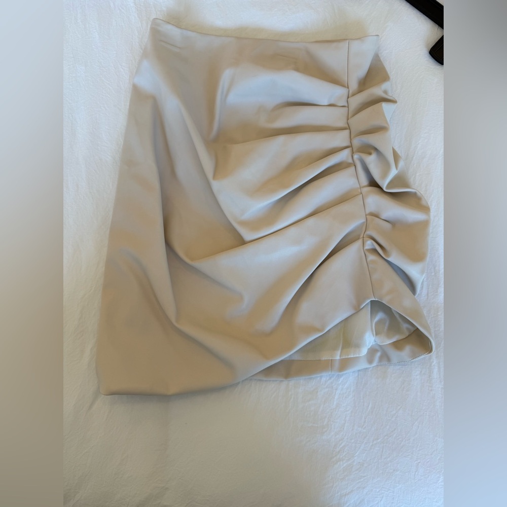 Cream faux leather ruched skirt